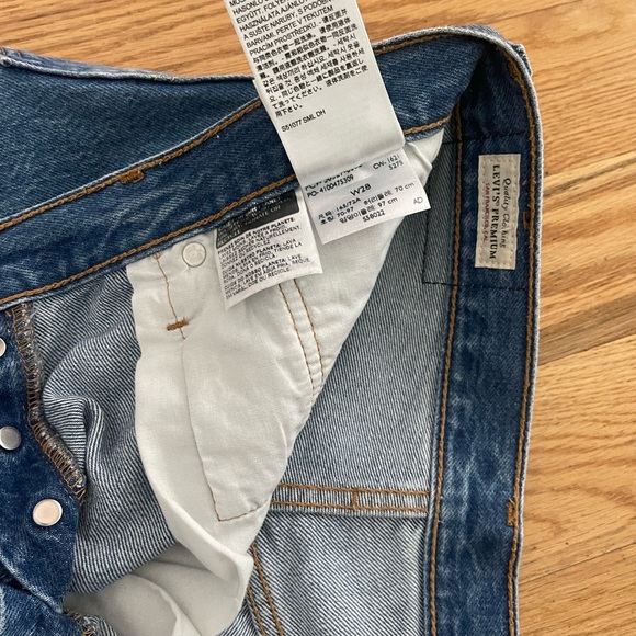 Levi’s button fly shorts sz 28 - Picture 9 of 14